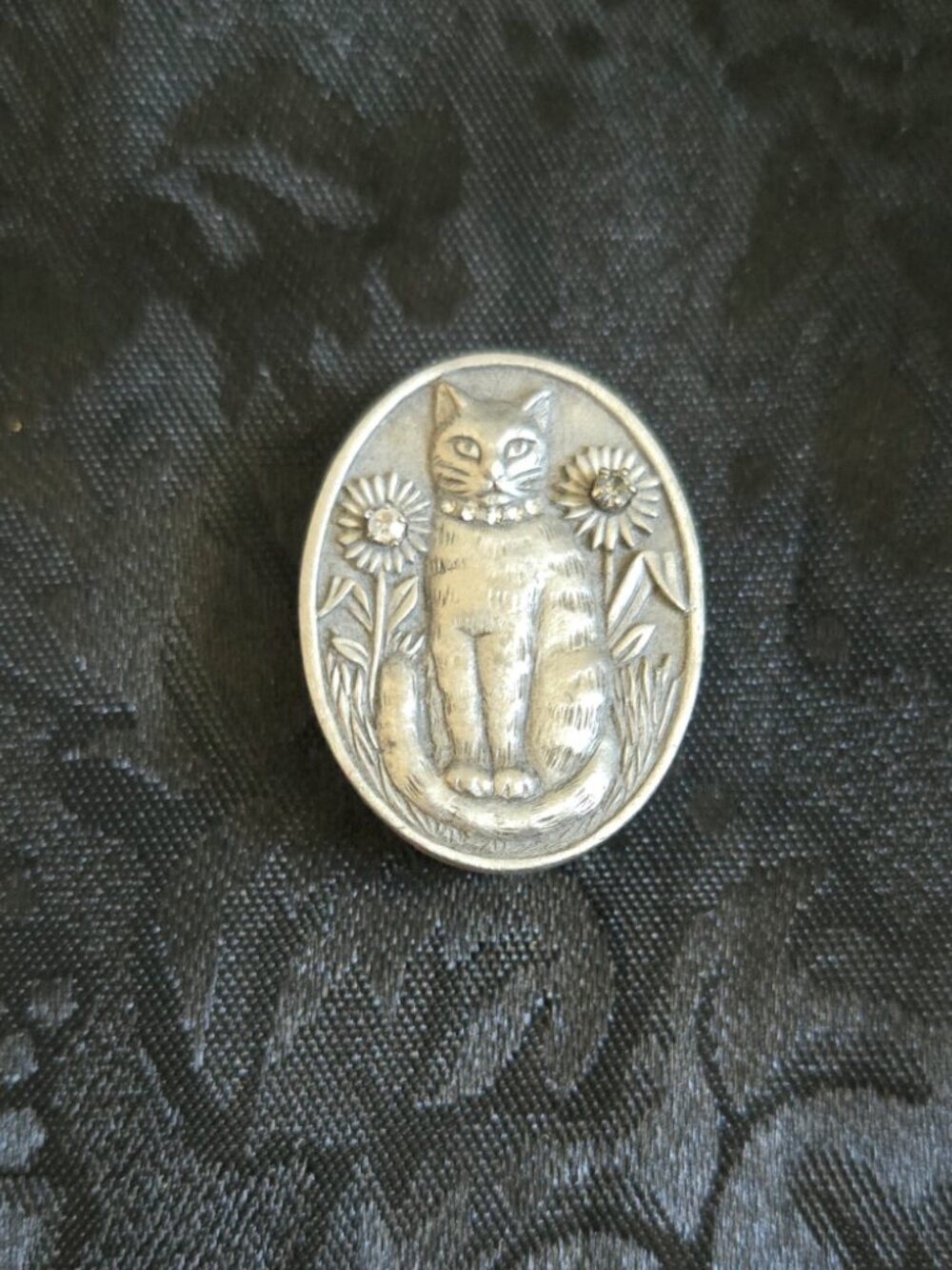 Vintage MS. DEE Pewter Trinket Box Featuring Cat & Faux Diamond Earring Studs